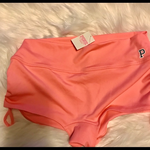 PINK VICTORIA’S SECRET GYM TO SWIM - Picture 4 of 5